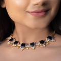 Nestling Emerald Diamond Necklace