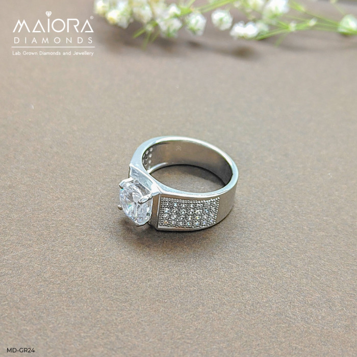 Simple and Sturdy Men Diamond Ring