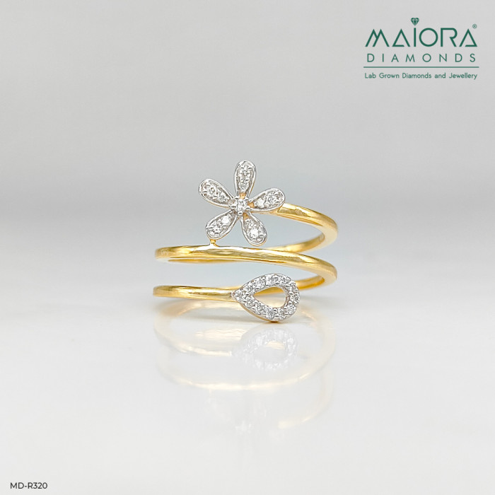 Elegant Spiral Diamond Rings