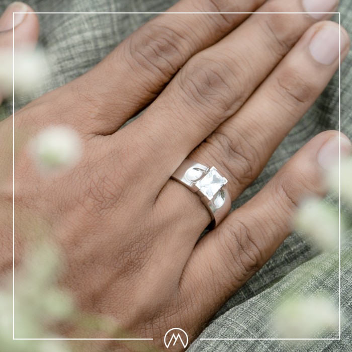 The Diligent Solitaire Ring