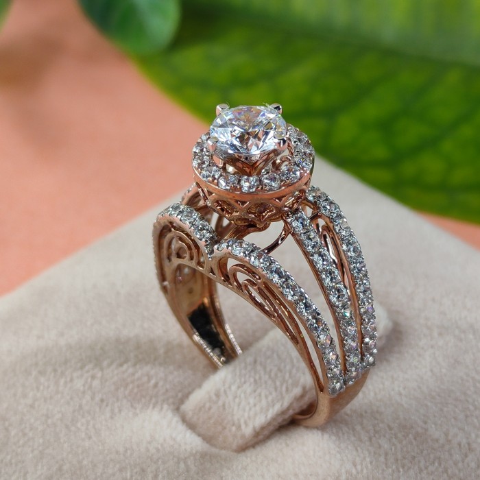 Neri Diamond Ring